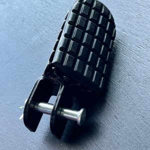 PAN2059 Левая подножка водителя