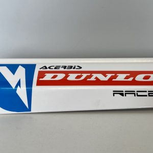 PAN4043 Левая декоративная планка амортизатора (RC300-GY8X 2023)