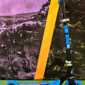 145P.JUNGLE.BL8 Самокат для детей NOVATRACK JUNGLE сталь+пластик, нескладной, max50кг,синий