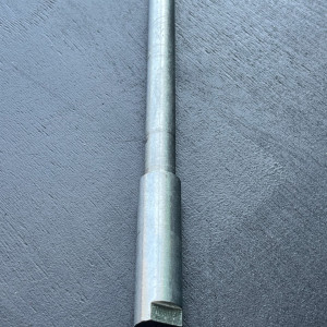 CRF0134 Ось переднего колеса(125)