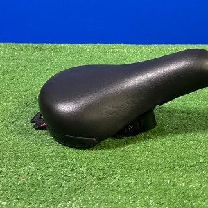 Х38898 Седло HBAZ-0617 Novatrack для 18" и 20", черное