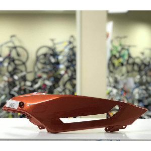 RAN3083 Облицовка бензобака верхняя правая