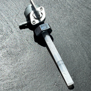 TUR0107 Бензокран